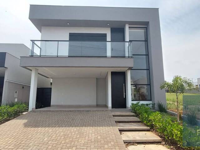 #37 - Casa para Venda em Londrina - PR - 1